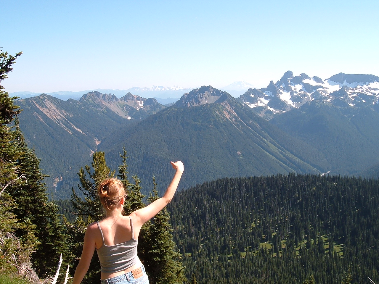 Ten Ways to Be A Kick Arse Solo Female Traveler Backpacking around Europe